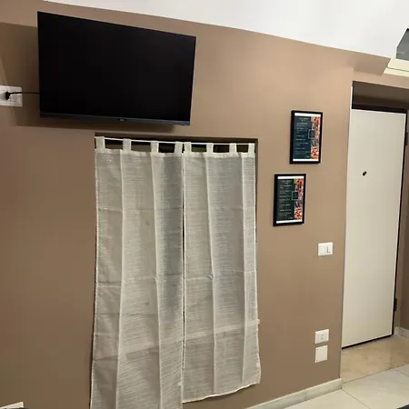 Casa Carmeli Bed and Breakfast Νάπολη